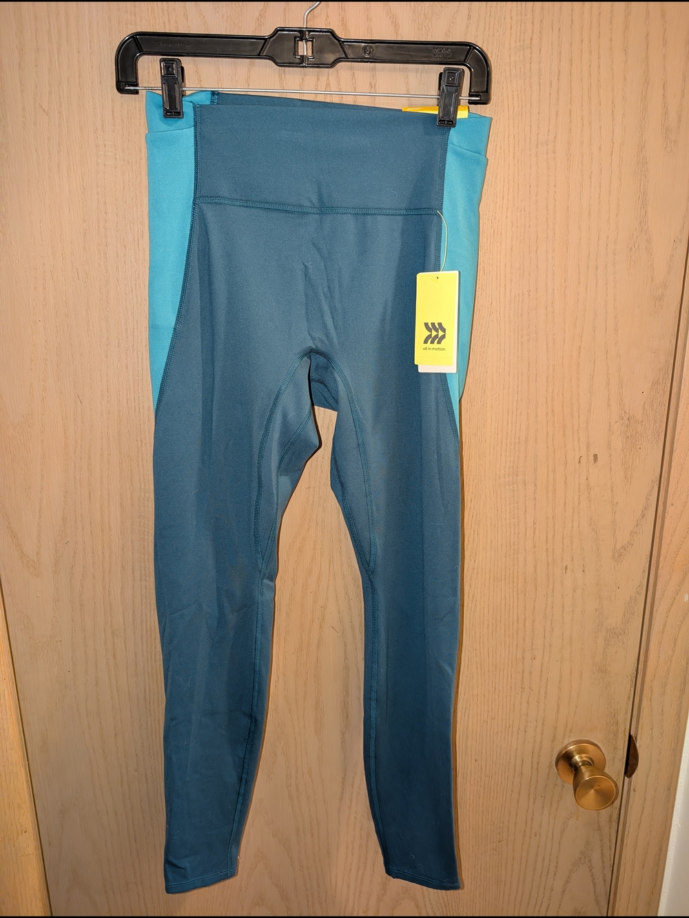 NWT all in motion Teal & Mint Colorblock Active Leggings Pair - Picture 2 of 14